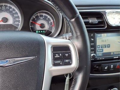 2011 Chrysler 200 Limited