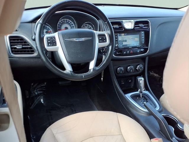 2011 Chrysler 200 Limited