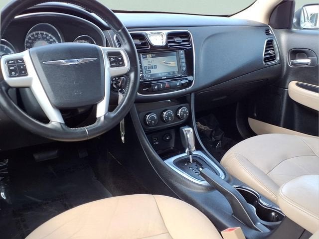 2011 Chrysler 200 Limited