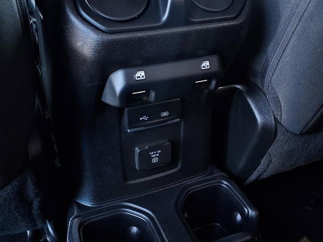 2018 Jeep Wrangler Unlimited Sahara 4x4
