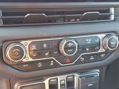 2024 Jeep Wrangler 4-Door Sahara 4x4