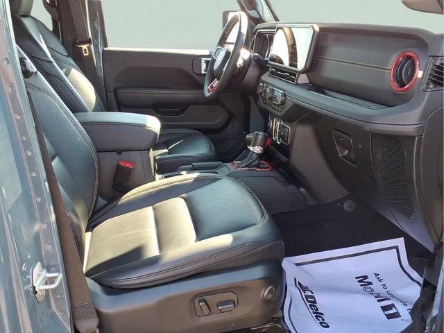 2024 Jeep Wrangler 4-Door Sahara 4x4