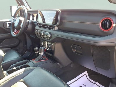 2024 Jeep Wrangler 4-Door Sahara 4x4