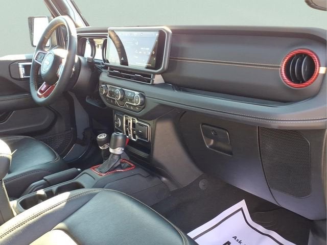 2024 Jeep Wrangler 4-Door Sahara 4x4