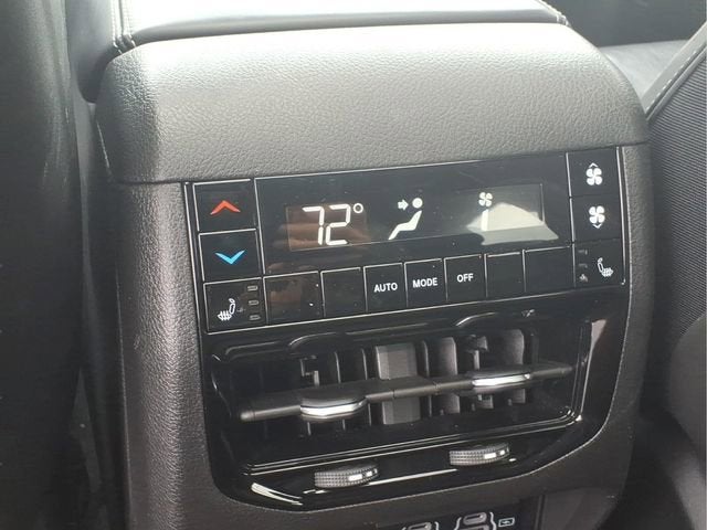 2023 Jeep Grand Cherokee L Overland 4x4