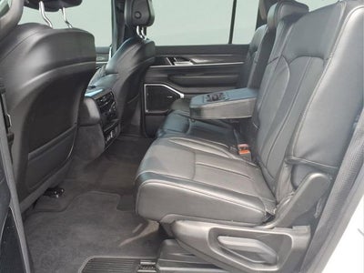 2022 Jeep Wagoneer Series II 4x2