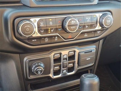 2022 Jeep Gladiator Overland 4x4