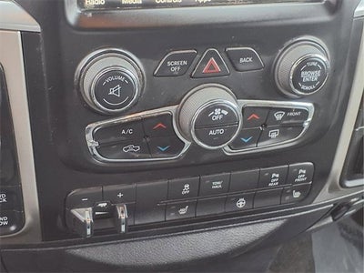 2017 RAM 1500 Big Horn Crew Cab 4x4 5'7" Box