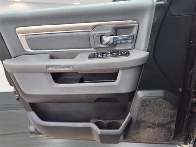 2017 RAM 1500 Big Horn Crew Cab 4x4 5'7" Box