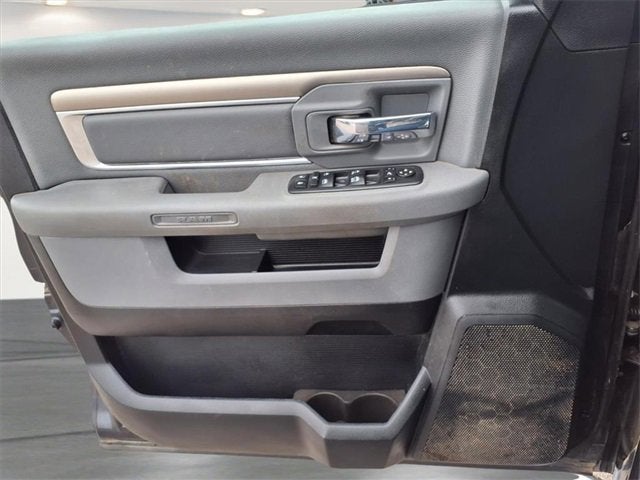 2017 RAM 1500 Big Horn Crew Cab 4x4 5'7" Box