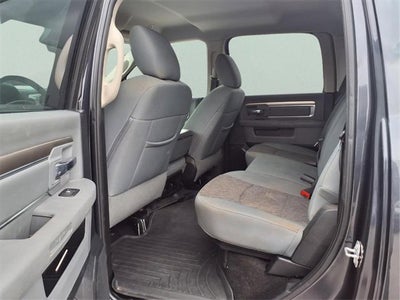 2017 RAM 1500 Big Horn Crew Cab 4x4 5'7" Box