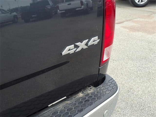 2017 RAM 1500 Big Horn Crew Cab 4x4 5'7" Box