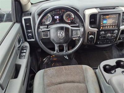 2017 RAM 1500 Big Horn Crew Cab 4x4 5'7" Box