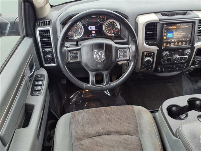 2017 RAM 1500 Big Horn Crew Cab 4x4 5'7" Box