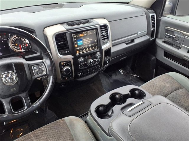 2017 RAM 1500 Big Horn Crew Cab 4x4 5'7" Box