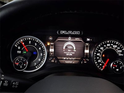 2022 RAM 1500 Big Horn Crew Cab 4x4 5'7" Box