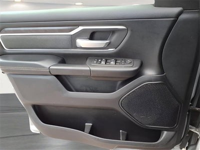 2022 RAM 1500 Big Horn Crew Cab 4x4 5'7" Box