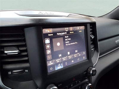 2022 RAM 1500 Big Horn Crew Cab 4x4 5'7" Box