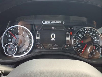 2022 RAM 1500 Big Horn Crew Cab 4x4 5'7" Box