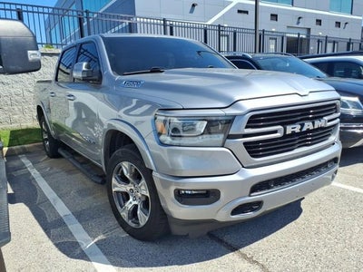 2020 RAM 1500 Laramie Crew Cab 4x4 5'7" Box