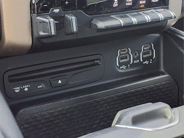 2019 RAM 1500 Laramie Crew Cab 4x4 5'7" Box