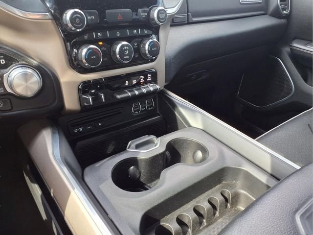 2019 RAM 1500 Laramie Crew Cab 4x4 5'7" Box
