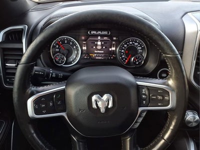 2020 RAM 1500 Laramie Crew Cab 4x4 5'7" Box