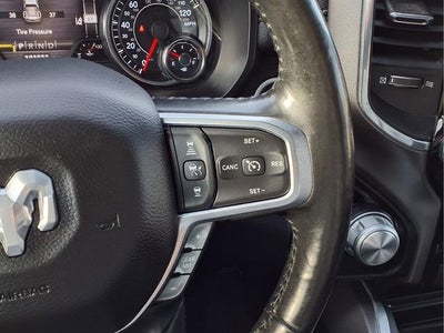 2020 RAM 1500 Laramie Crew Cab 4x4 5'7" Box