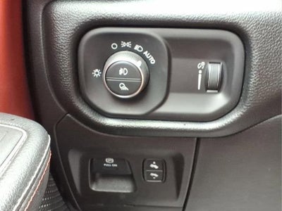 2022 RAM 1500 Rebel Crew Cab 4x4 5'7" Box