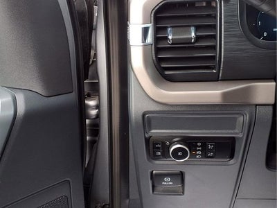 2024 Ford F150 XLT Y