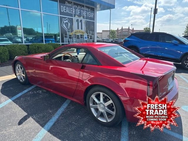 2005 Cadillac XLR Standard