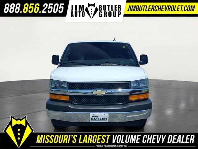 2023 Chevrolet Express Passenger 3500 1LT