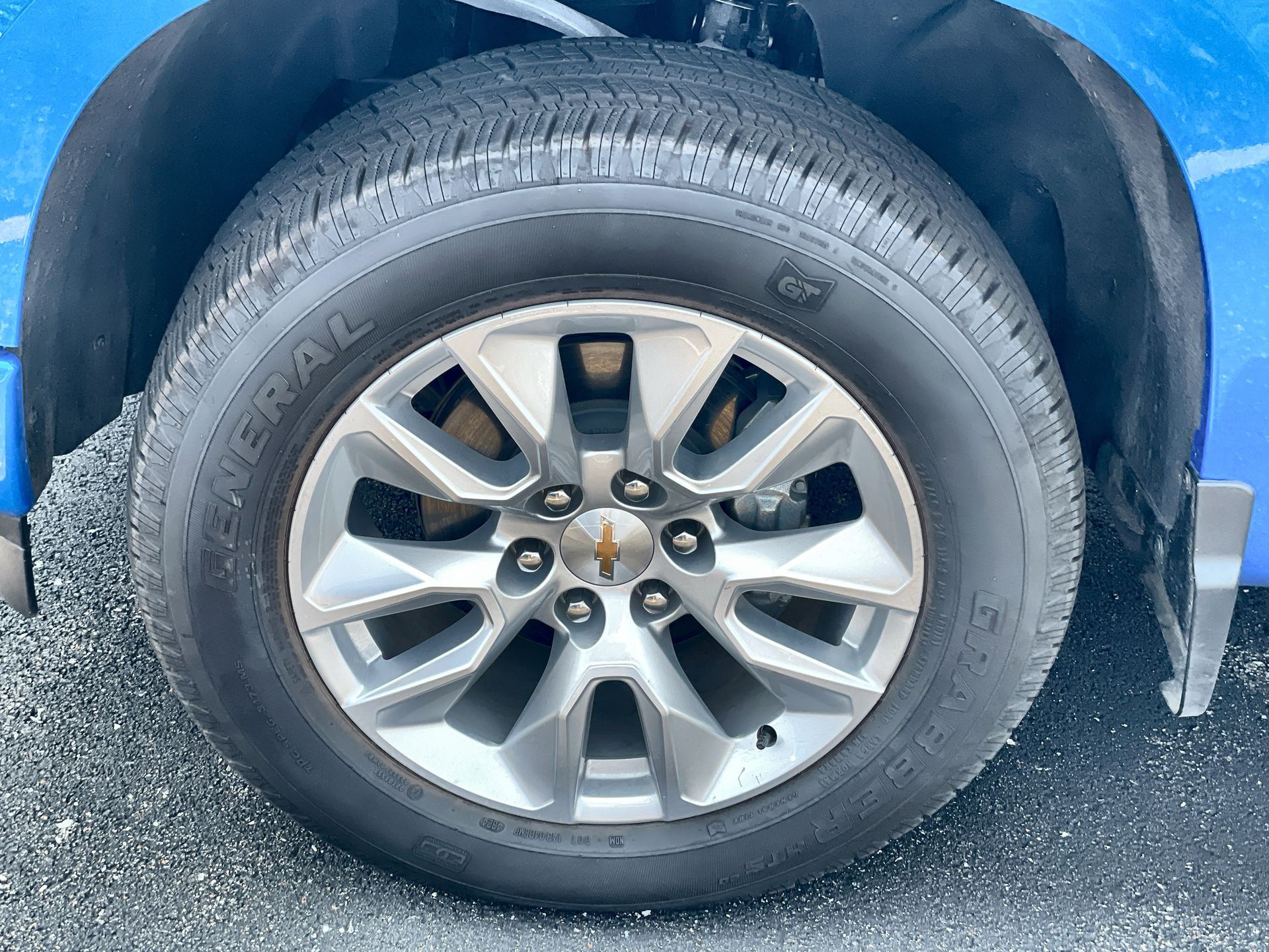 2025 Chevrolet Silverado 1500 Custom