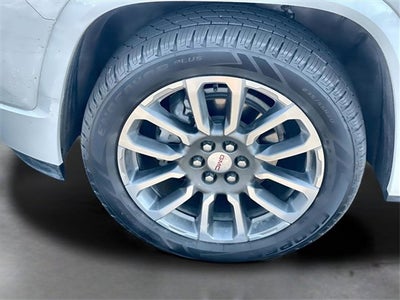 2022 GMC Acadia Denali