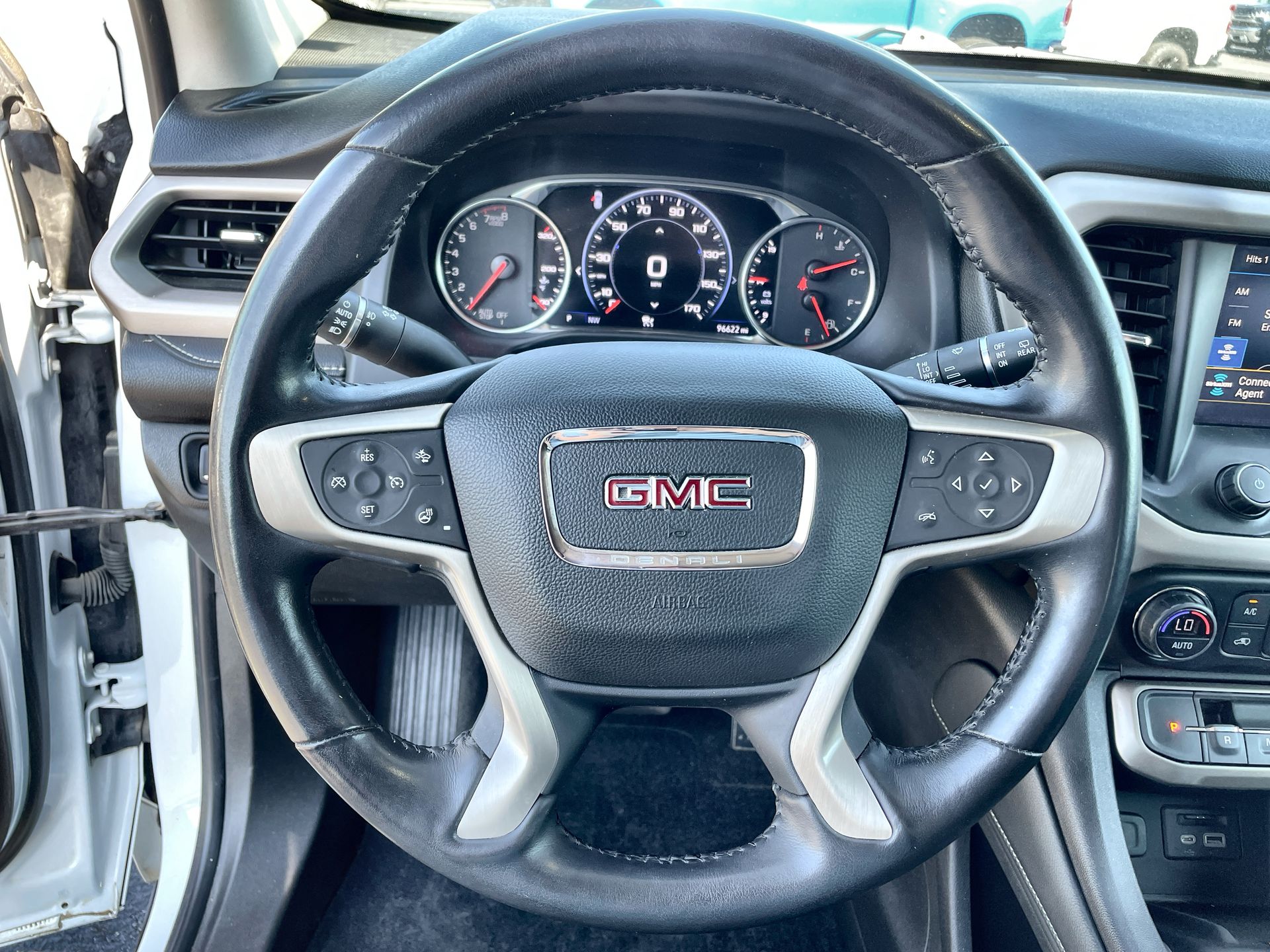 2022 GMC Acadia Denali