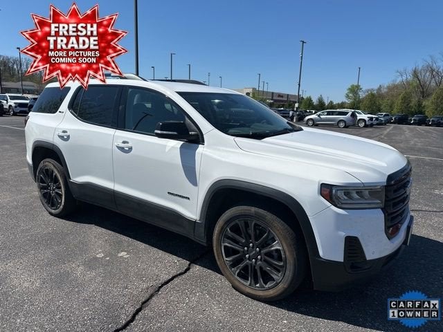 2022 GMC Acadia SLT