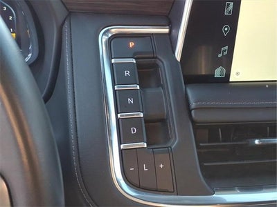 2024 Chevrolet Suburban LT