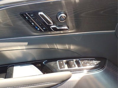 2025 Cadillac LYRIQ Luxury 3