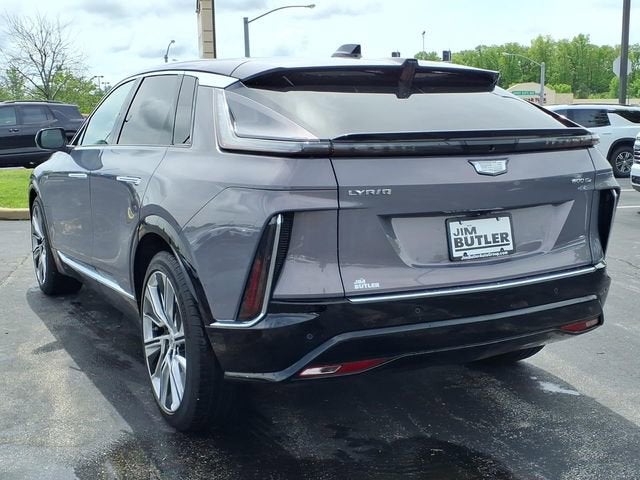 2025 Cadillac LYRIQ Luxury 3