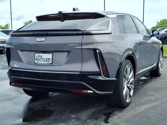 2025 Cadillac LYRIQ Luxury 3