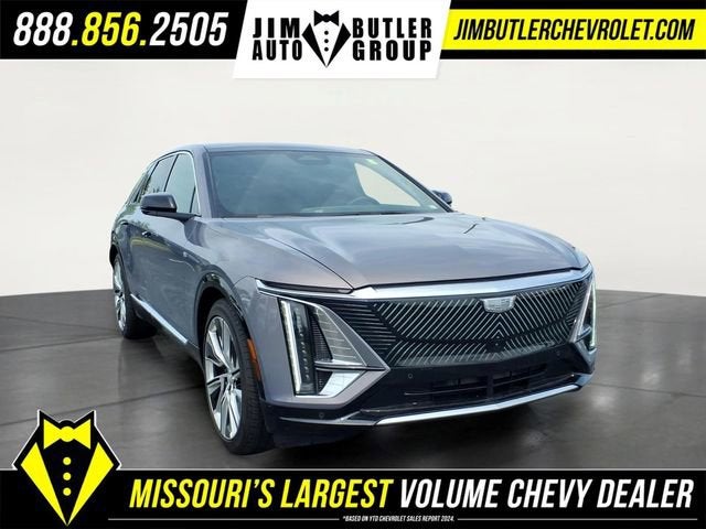 2025 Cadillac LYRIQ Luxury 3