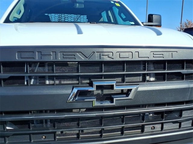 2023 Chevrolet Silverado 5500 HD Work Truck