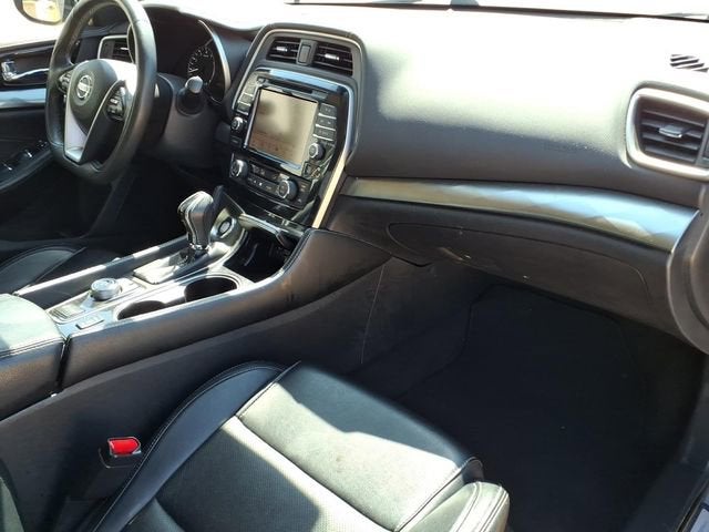 2022 Nissan Maxima SV