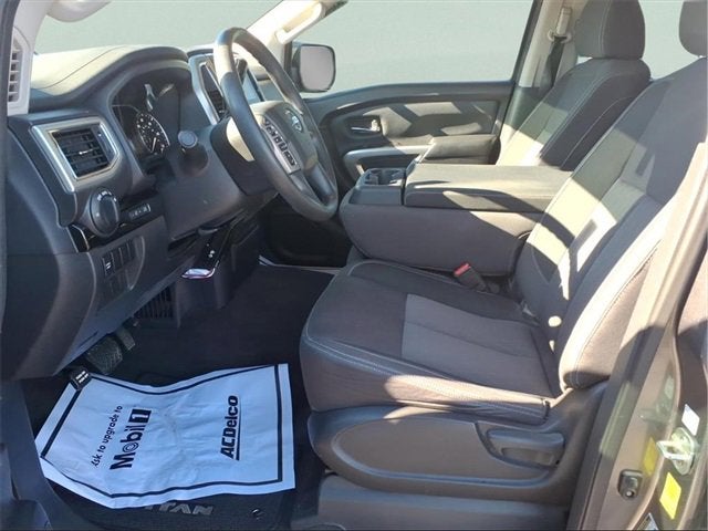 2021 Nissan Titan SV