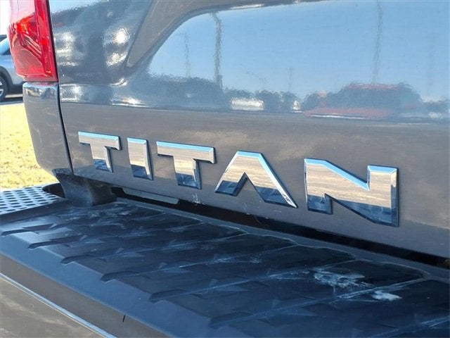 2021 Nissan Titan SV