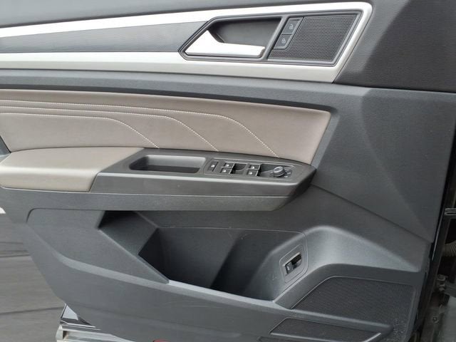 2022 Volkswagen Atlas 3.6L V6 SEL R-Line Black