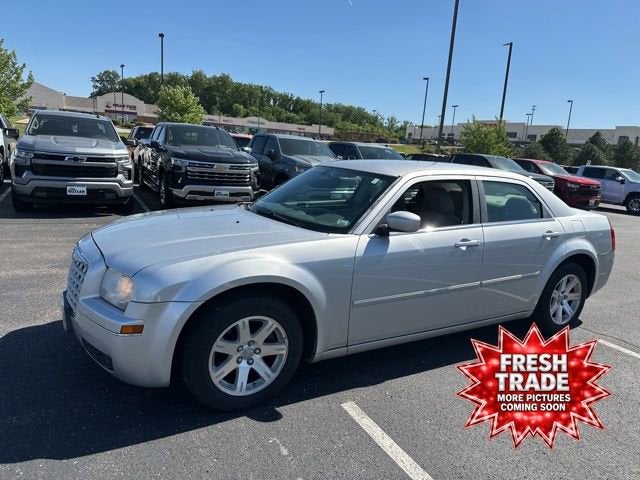 2007 Chrysler 300's photo