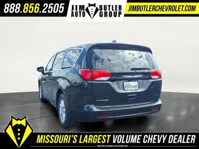 2023 Chrysler Voyager LX
