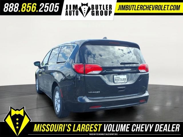 2023 Chrysler Voyager LX