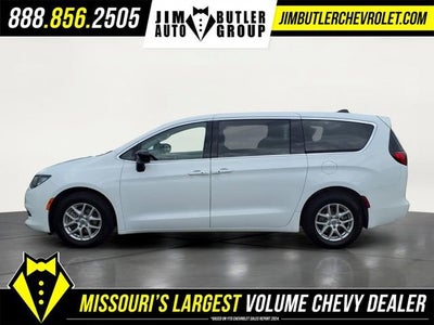 2024 Chrysler Voyager LX